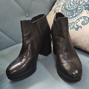 Eileen Fisher Black Leather Heeled Boots